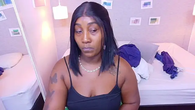 kiara evanss online show from April 7, 2026, 11:48 pm