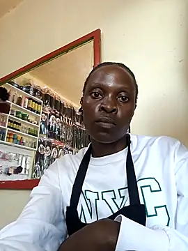 pretty amaal online show from November 13, 2025, 1:54 pm