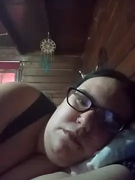 gatitabuena-90 online show from April 11, 2026, 6:01 pm