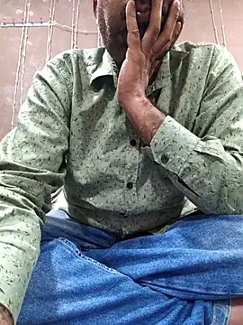 Snapshot of lund_lol chatting on February 22, 2026, 12:15 pm lund lol online show from February 22, 2026, 12:15 pm