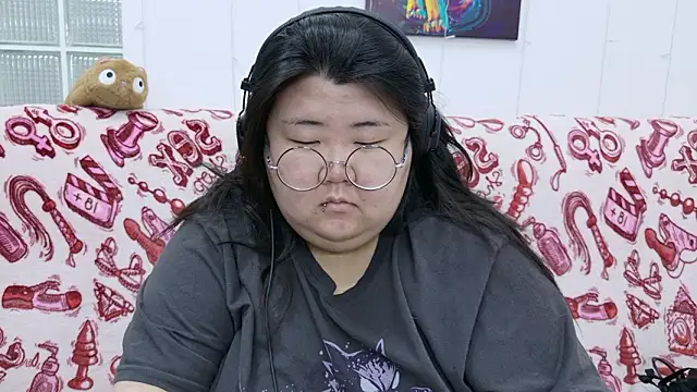 Nadine asian online show from February 3, 2026, 3:04 am