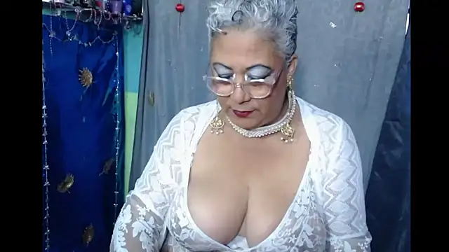 MarilinCarolina online show from January 12, 2025, 9:29 pm