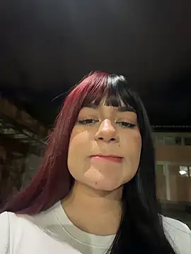 Snapshot of RavenM8 chatting on February 18, 2026, 12:50 am RavenM8 online show from February 18, 2026, 12:50 am