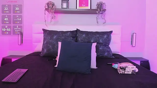 isabella simons online show from February 10, 2026, 2:59 am