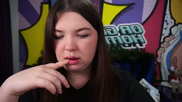 RosieMoons online show from December 17, 2025, 8:15 pm