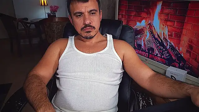 officeman7 online show from December 6, 2024, 8:29 pm