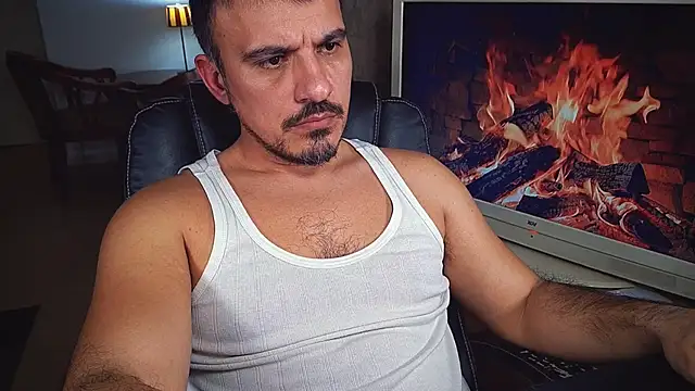 officeman7 online show from February 4, 2025, 6:38 pm