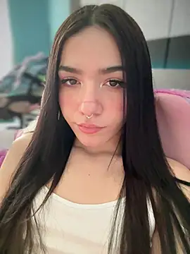 Snapshot of ShannonShanny chatting on March 8, 2025, 9:39 am ShannonShanny online show from March 8, 2025, 9:39 am