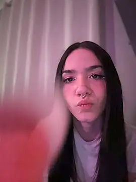 Snapshot of ShannonShanny chatting on March 20, 2025, 7:35 pm ShannonShanny online show from March 20, 2025, 7:35 pm