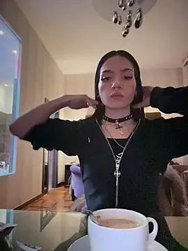 ShannonShanny online show from February 3, 2026, 7:19 pm