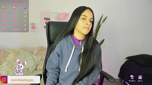 ChloeHarper  online show from February 6, 2025, 11:43 am