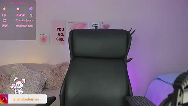 ChloeHarper  online show from March 1, 2025, 5:27 pm