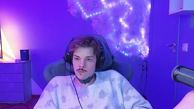 Snapshot of DENIS_HERE chatting on February 1, 2025, 11:37 pm DENIS HERE online show from February 1, 2025, 11:37 pm