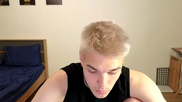Snapshot of DENIS_HERE chatting on September 9, 2025, 4:39 pm DENIS HERE online show from September 9, 2025, 4:39 pm