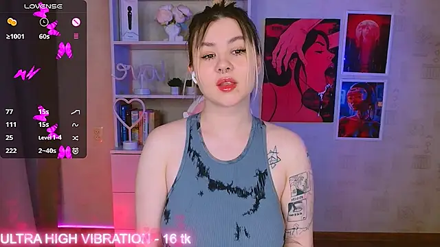 cutie mili online show from February 5, 2025, 1:22 pm