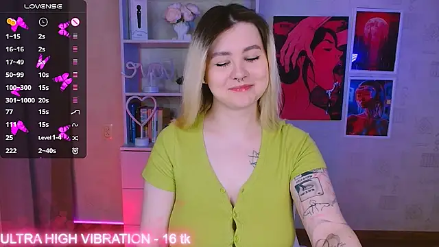 cutie mili online show from February 12, 2025, 7:35 pm