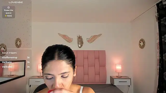 Snapshot of VeronikaOlsen chatting on January 16, 2025, 8:22 am VeronikaOlsen online show from January 16, 2025, 8:22 am