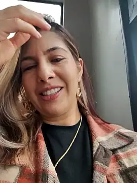 scarlett moore online show from March 7, 2026, 3:42 pm