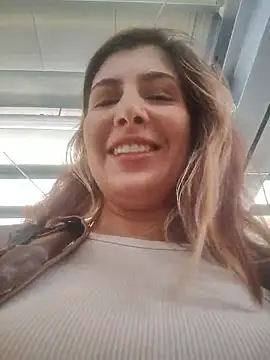 scarlett moore online show from March 28, 2026, 4:06 pm