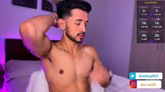 AxelKing1326 online show from October 24, 2025, 9:55 pm