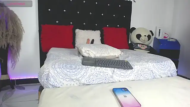 little maleja online show from February 1, 2025, 5:49 am