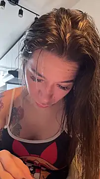 sweet karinpaz777 online show from May 22, 2026, 9:20 pm