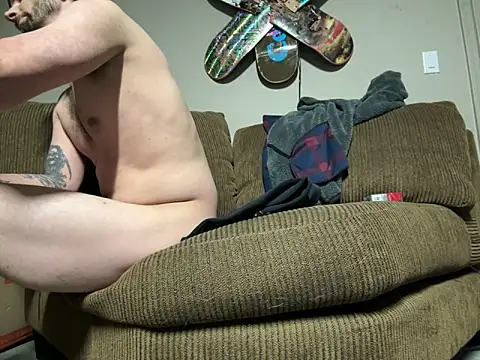 Snapshot of Intokink06 chatting on February 18, 2025, 5:53 am Intokink06 online show from February 18, 2025, 5:53 am