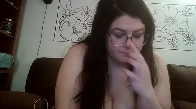 Snapshot of creativescholar1992 chatting on March 16, 2025, 10:20 pm creativescholar1992 online show from March 16, 2025, 10:20 pm