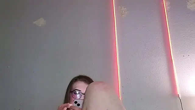 kittykat 1999xh online show from October 19, 2025, 3:40 am