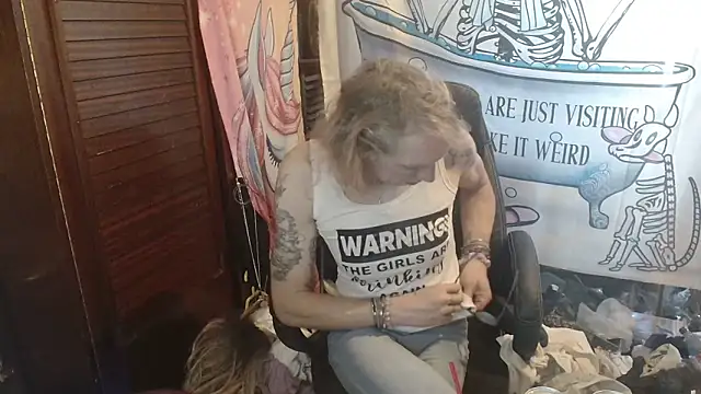 Ombeline1 online show from February 25, 2026, 1:10 pm