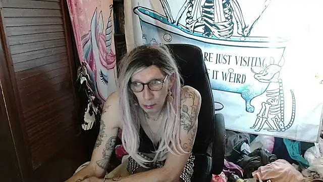 Ombeline1 online show from March 12, 2026, 12:55 pm