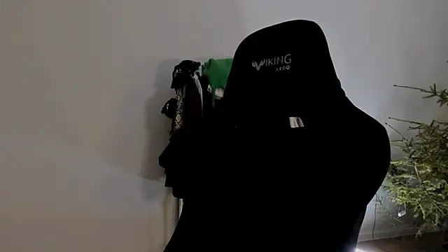 emmamurrr online show from January 8, 2025, 7:34 pm