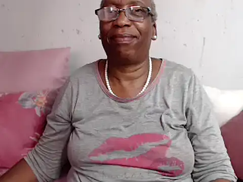 Freakyassnwildx online show from December 7, 2024, 9:17 am