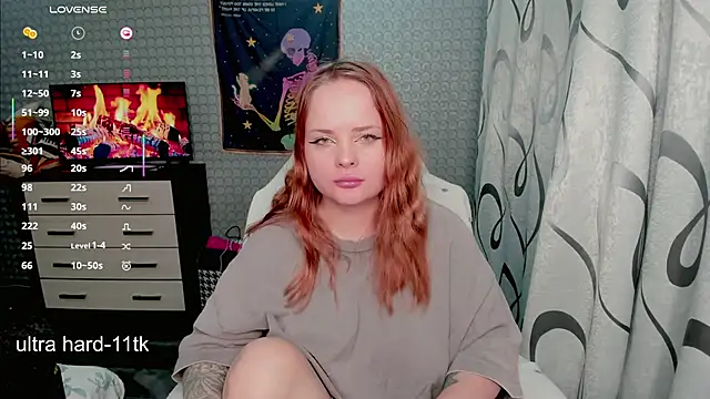 flower sarah  online show from May 4, 2026, 9:11 pm