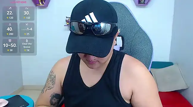 isabeautyx19 online show from February 21, 2025, 2:48 pm