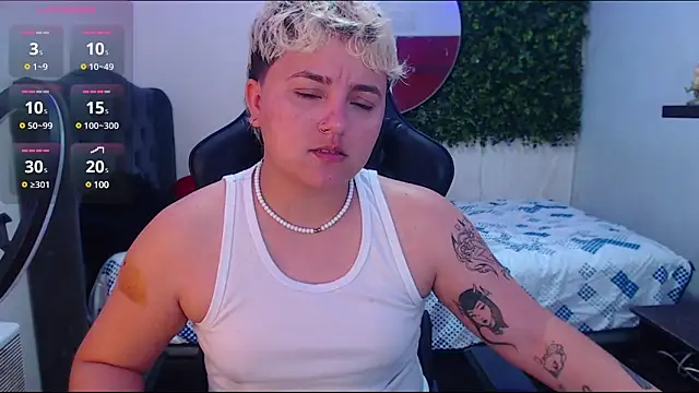 isabeautyx19 online show from March 5, 2025, 5:29 pm