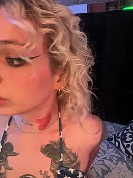 Bonnie vega online show from September 19, 2025, 9:48 pm