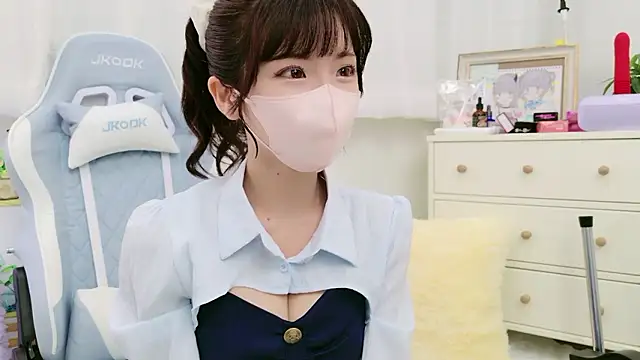 -minami- online show from September 27, 2025, 12:10 pm