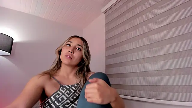 Snapshot of vico_sweety chatting on May 25, 2026, 11:33 pm vico sweety online show from May 25, 2026, 11:33 pm