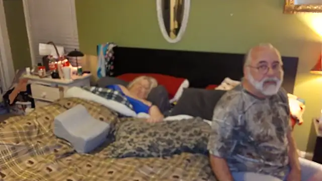 Snapshot of PincheDave4u chatting on February 21, 2026, 2:45 am PincheDave4u online show from February 21, 2026, 2:45 am