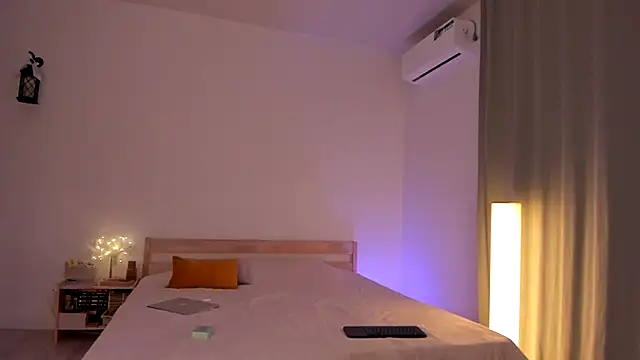 loove melody online show from October 15, 2025, 5:57 pm