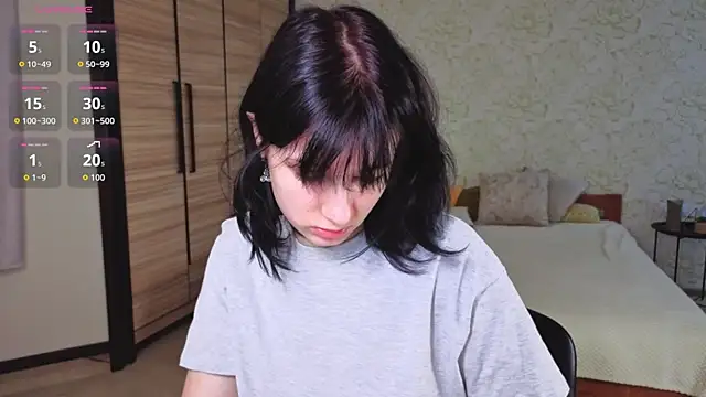 JulisSweet online show from October 20, 2025, 7:20 am