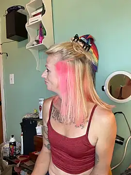 Snapshot of Cutetrans90 chatting on October 16, 2025, 6:42 pm Cutetrans90 online show from October 16, 2025, 6:42 pm