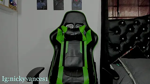 nicky vances online show from March 2, 2026, 9:32 pm