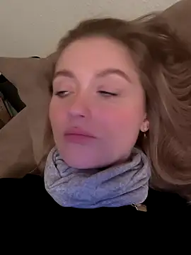 Snapshot of Goldloeckchen159 chatting on February 8, 2026, 6:11 pm Goldloeckchen159 online show from February 8, 2026, 6:11 pm