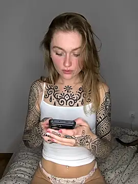 Snapshot of Goldloeckchen159 chatting on March 10, 2026, 10:26 pm Goldloeckchen159 online show from March 10, 2026, 10:26 pm