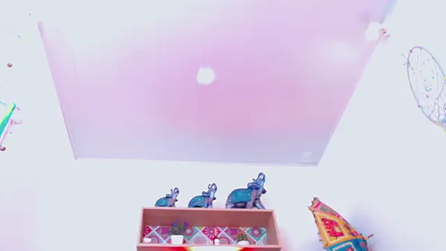 SARA VAL3NTINA  online show from October 8, 2025, 2:09 am