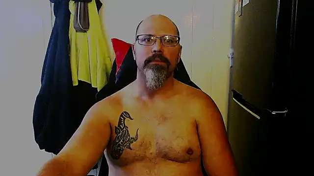 KrazyLegz online show from December 1, 2024, 6:30 pm