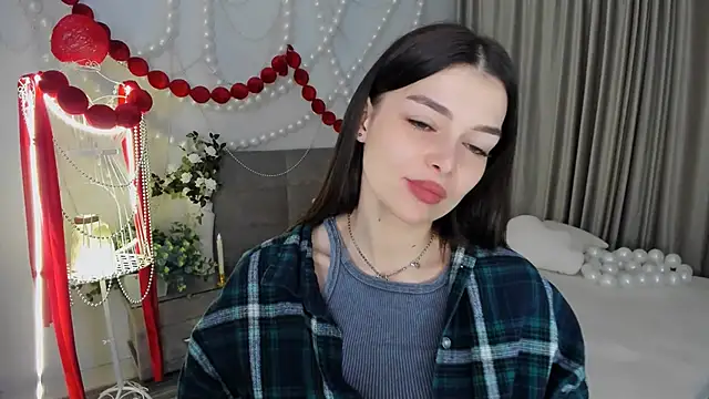 Snapshot of ContinentOfTranquility chatting on April 6, 2026, 4:46 am ContinentOfTranquility online show from April 6, 2026, 4:46 am