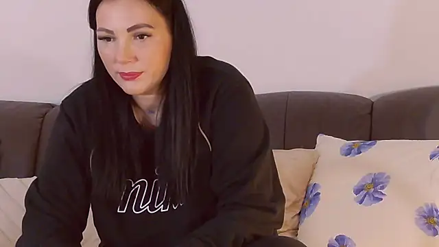 ReiyaRey online show from November 6, 2025, 10:54 pm